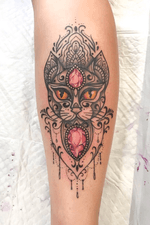 Touched up this #catmandalatattoo on thecalf #gems #chandeliertattoo 
