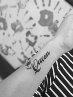 Calligraphy Tattoo Queen