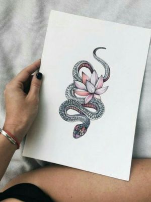 Incedeva ondeggiando come un serpente sceso dal paradiso🐍