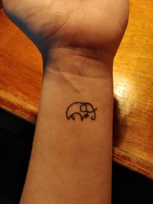 I'm a minimalist lover. I also love elephants. They're strong, smart, emotional, familial, and the packs are lead by females. 