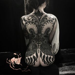Tatuaje de Vale Lovette #ValeLovette #NeoTraditionalTattoo #neotraditional #neotrad #artnouveau #artdeco