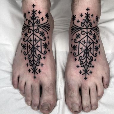 Tattoo by Tine DeFiore #TineDeFiore #tribaltattoos #tribaltattooing #tribal #ancient #blackwork #pattern #linework #dotwork #shapes #abstract