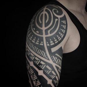 Tattoo by Darby Woodall #DarbyWoodall #tribaltattoos #tribaltattooing #tribal #ancient #blackwork #pattern #linework #dotwork #shapes #abstract