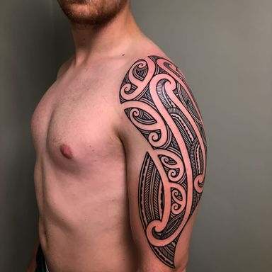 Tattoo by Jeroen Franken #JeroenFranken #tribaltattoos #tribaltattooing #tribal #ancient #blackwork #pattern #linework #dotwork #shapes #abstract
