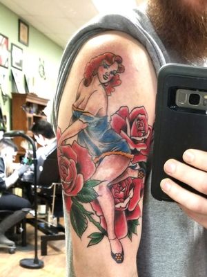 Traditional pin up girl 