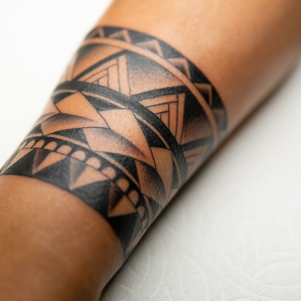 Tribal Polynesian Wrist Tattoo Border Pattern Stock Vector Royalty Free  1355548151  Shutterstock