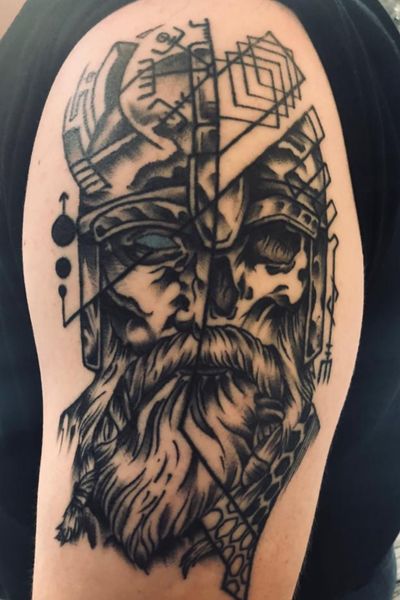 Tattoo Nadeltrieb - Odin by Vrony @veronica.vox.tattoo #odin #thor #nordic # tattoo #tattooos #art #ink #inked #odintattoo #munichtattoo #weilheim  #tutzing #starnbergersee #blackandwhite #grey #wings #saga #myth #god