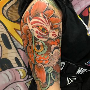 Tattoo by Mosh #Mosh #newschooltattoo #newschool #color #kitsune #goldfish #fish #koi #mask #Japanese