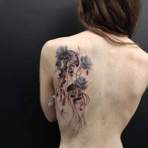 🍃💙 #AENIMAPARIS #tattoo #fineart #tattoodo #naokotattoo #meduse #tatouage #tattoos #vegantattoo #crueltyfree #veganparis #painting #cheyennetattooequipment #blackandgreytattooleague #drawing #draw #tattooart #inked #blacktattoo #inkaddict #tattooed #tattooist #animalprotection #l214 #paris #France #blacktattoo #flowerstattoo