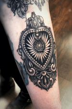 Gothic ornamental jewel piece, gem tattoo, ornamental tattoo, gothic tattoo, jewel tattoo