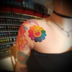 Murakami's flower 🌼#japanese #japanesetattoo #murakamiart #murakamitattoo #murakamiflower #takashimurakami #kawaii #kawaiitattoo #rainbow #rainbowtattoo #flower #flowertattoo #colortattoo #colorful #ColorfulTattoos 