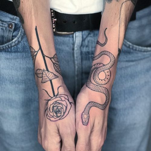 Tattoo by Mirko Sata #MirkoSata #illustrativetattoos #illustative #rose #flower #floral #leaves #nature #plant #snake #reptile #animal