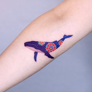 whale and traditional korean pattern #whale #flower #Koreantattoo