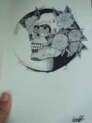 SCULL AND ROSES