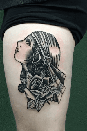 Done by Stevie Guns - Resident Artist @iqtattoogroup @swallowink #tat #tatt #tattoo #tattoos #tattooart #tattooartist #blackandgrey #blackandgreytattoo #leg #legtattoo #gypsytattoo #gypsy #lady #ladytattoo #theguns #oldschool #oldschooltattoo #ink #inkee #inkedup #inklife #inklovers #art #bergenopzoom #netherlands 