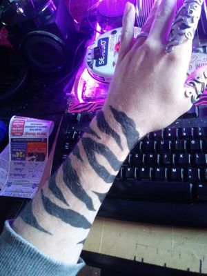 Just some more sharpies tiger stripes What do you think? Should I do them for real? If I do ill have a full sleeve of tiger stripes