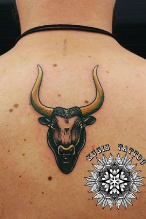 Another Minoan bull tattoo done on a happy customer as a souvenir for his vacation in #crete🇬🇷 .As always done here at @inknartrethymno ...🐂🐂🐂🐂🐂...#kugistattoo #kugis #kugistattooart #boldlines #stixistattoosupplies #balmtattoo #bulltattoo #tattooworks #tattooworkers #tattoo #tattoos #tattooart #colorwork #inknart #neotrad #neotraditionaltattoo #neotraditional  #colourwork #minoan #neotraditionalistseurope  #cretetattoo  #tatt #luckymonkeytattooneedles #eikondevice #fusionink
