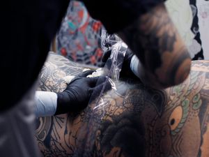 Ichi Hatano in his studio Ichi Tattoo Tokyo #IchiHatano #IchiTattooTokyo #Japanese #Irezumi #horimono #Tokyo #Japan