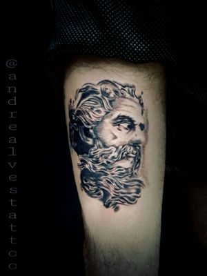 Trabalho realizado por Andre Alves #andrealvestattooartist #andrealvestattoosp #artistasbrasileiros #inked #tattoolife #tatuagem 