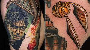 Tattoo on the left by Nikko Hurtado and tattoo on the right by Alex Zampirri #NikkoHurtado #AlexZampirri #FantasticBeasts #HarryPotter #JKRowling #HarryPottertattoos