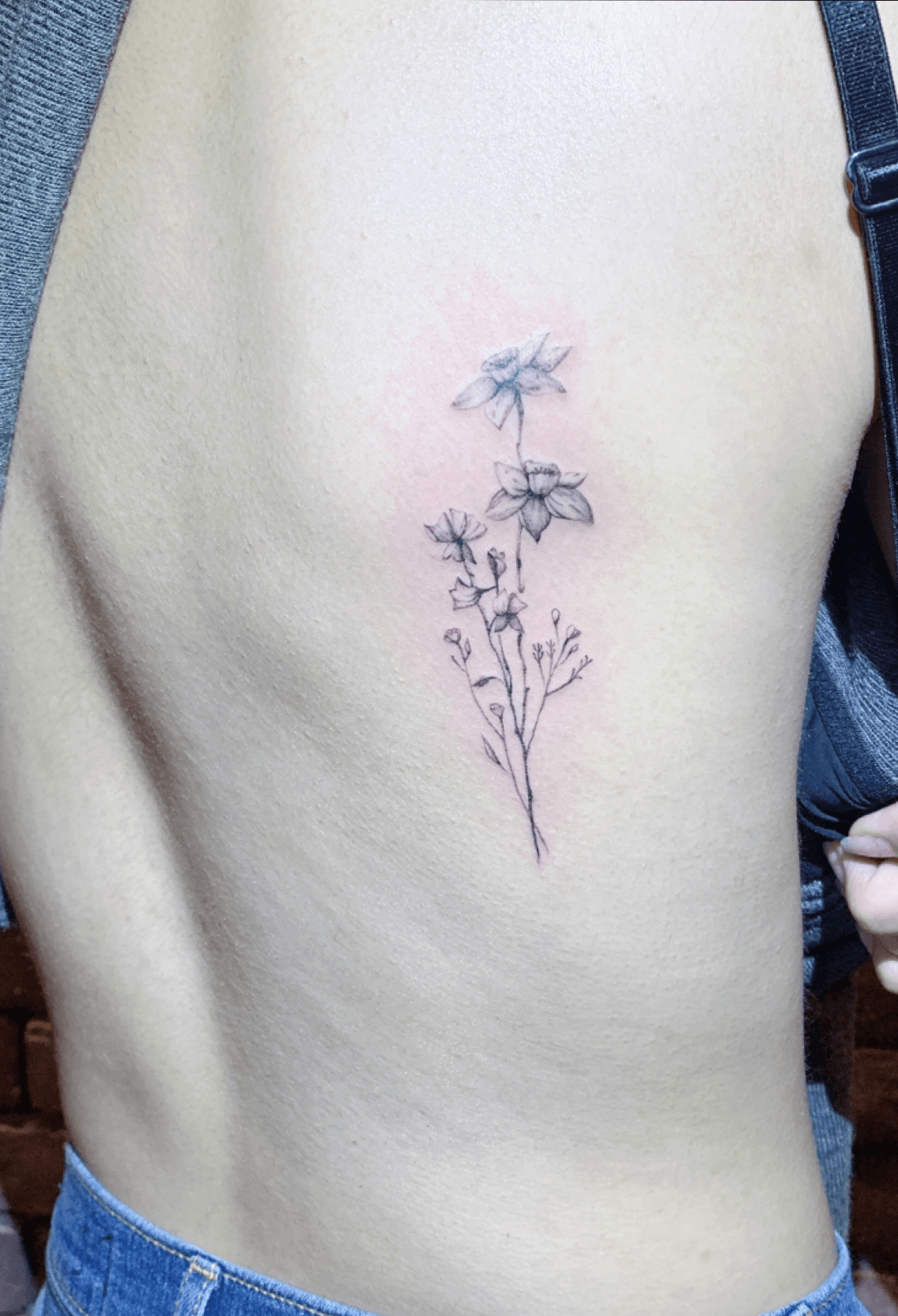 Daffodil flower tattoos 23 designs that will inspire you to create your  own unique look   Онлайн блог о тату IdeasTattoo