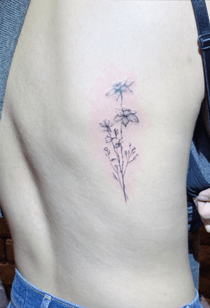 Sister’s matching tattoo #matchingtattoos #sister #sistertattoos #narcissus #flower #floral #pretty #beautiful #girly #sexy 