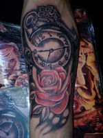 Rosa y reloj 