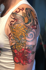 #Japanesetraditionaltattoo #peoniestattoo #snake tattoos #japanesesnake #chrysanthemumtattoo #asian #inspired