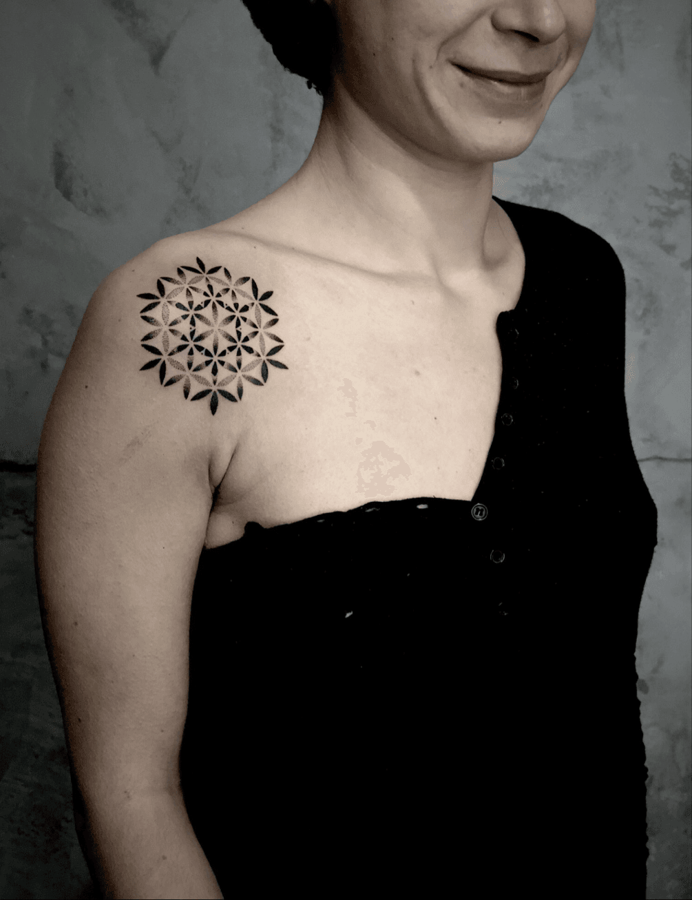 41 Most Beautiful Shoulder Tattoos for Women  StayGlam