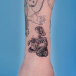 Tattoo by Oozy #Oozy #SciFitattoos #scifi #sciencefiction #WallE #illustrative #linework #dotwork #fineline #detailed #movie #film #pixar #disney