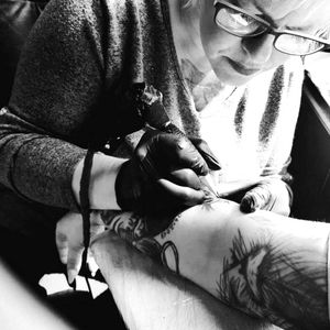#work #place #love #passion #artist #deepneedle #mone1971 #germantattooers#solingen #germantattooers #frau #inkgirl #inked #tattooedwoman #tattooedgirl #tattooed #tattoist #inkgirl #follow 