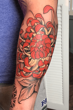 Here is a cool one from yesterday #japanesetattoo #flowertattoo #sleeve #radtattoo 