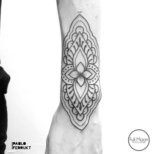 Ornamental one for @franziskus_berlin. Thanks so much! ⠀Appointments at pabloferrukt@icloud.com or DM. ⠀⠀#ornamentaltattoo .⠀.⠀.⠀.⠀#tattoo #tattoos #tat #ink #inked #tattooed #tattoist #art #design #instaart #ornament #mandalas #tatted #instatattoo #bodyart #tatts #tats #amazingink #tattedup #inkedup⠀#berlin #berlintattoo #geometrictattoo #ornamentaltattoos #berlintattoos #mandalatattoo #dotwork  #tattooberlin #mandala