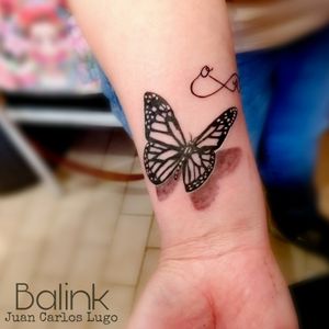 Una pequeña mariposa. #butterflytattoo #butterfly #tat2 #tattoo #tattoos #tattooart #mexico #inkedgirl #ink 
