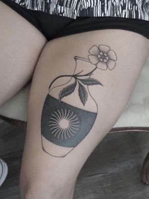 Tattoo by Nico Jacoby aka Nicobone #NicoJacoby #Nicobone #blackwork #linework #surreal #strange #graphicart #abstract #vase #plant #flower #floral #nature #plant
