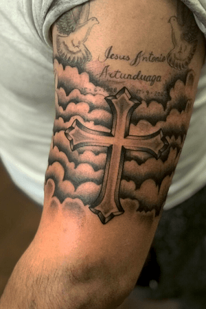 Did This Cross And Clouds The Other Day , Other Work Is Not Mine ✅✅✅... #Tattoo #tattoos #tattooartgallery #Crosstattoo #cloudwork #Heavenscene #blackandgreyink #skulltattoo #artgallery #blackandgrey #smoothshading #girlswithtattoos #guyswithtattoos #inklife #Helios #BishopFantom #rotary #bishoprotary #eternalink #tattooporn #inkmywholebody #artgallery #newyorktattooer #newyorktattoos #longisland #longislandtattooer 