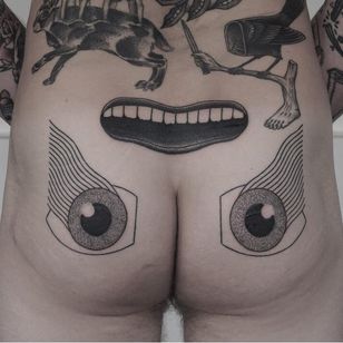 Tattoo by Nico Jacoby aka Nicobone #NicoJacoby #Nicobone #blackwork #linework #surreal #strange #graphicart #abstract #mouth #eyes @funny