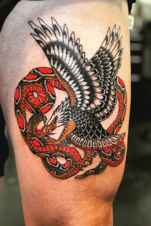 #eagle #snake #american #traditional  #thightattoo #color 