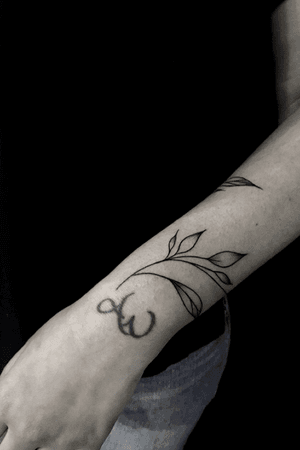 . . . . . #tattoodesigns #tattooartist #tattooart #design #inked #ink #art #drawing #blackworkers #dotwork #black #blackandwhite #blackink #artwork #inkedmag #inkgirl #photography #linework #line #blackwork #sketch #tattoo #tattoodo #tattooidea#tattoodesign #tattoogirls #tattoostyle