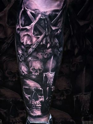 Stuttgart tattoo convention. Skulls everywhere by Click Is 