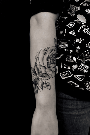 . . . . #tattoodesigns #tattooartist #tattooart #design #inked #ink #art #drawing #blackworkers #dotwork #black #blackandwhite #blackink #artwork #inkedmag #inkgirl #photography #linework #line #blackwork #sketch #tattoo #tattoodo #tattooidea#tattoodesign #tattoogirls #tattoostyle