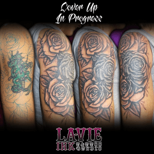 Cover up #coverup #coveruptattoo #dragon #roses 