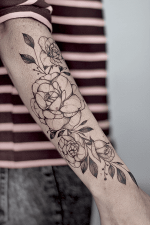 Rose composition done for a guest from Russia?         #rosetattoo #floral #flowertattoo #inked #kiev #ukrainetattoo #ukraine 
