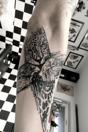 My Sixth Tattoo! #jaguar #falcon #otter #cross #splatter #Black #blackAndWhite #jaguartattoo #ottertattoo #hautrockswitzerland #zurich #maudit