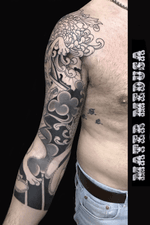 Some progress on this sleeve started during the latest London Tattoo Convention thank you @ba_frizio #tattoodo #tattoodoambassador #kitsunetattoo #irezumi #londontattooconvention #claudiaducalia #matermedusa #tattoolife