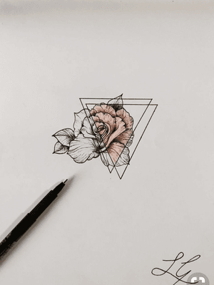 Geometric floral tattoo sketch #geometric #geometrictattoo #rose #roses #watercolor #colour #triangles #blackandwhite #blackandgrey #sketch #sketches 