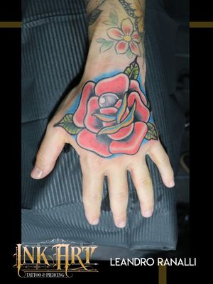 Post tradicional - INK ART Tattoo & piercingArtista residente Leandro Ranalli 