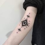 Ornamental geometry ⭐ Instagram : @nikita.tattoo #ornamentaltattoo #tattooideas #linework #lineworker #blackwork #blackworker #lineworktattoo #geometry #geometrictattoo 