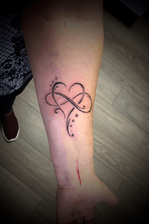 Small hearthdesign #tattooart 