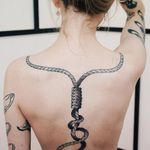 Tattoo by Antoine Larrey #AntoineLarry #noosetattoos #noosetattoo #blackwork #illustrative #death #hanging #hanginthere #rope